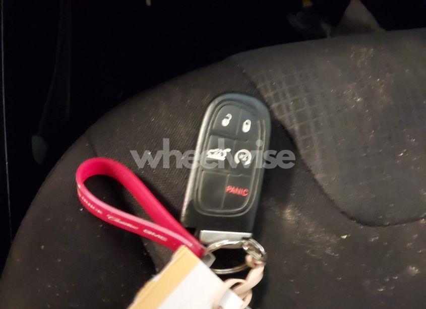 Photo 11 of 2016 Jeep Cherokee LATITUDE (VIN 1C4PJMCSXGW147918)