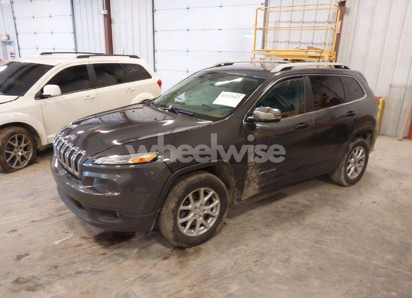 Photo 2 of 2016 Jeep Cherokee LATITUDE (VIN 1C4PJMCSXGW147918)