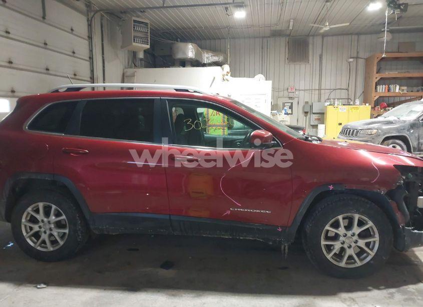 Photo 13 of 2016 Jeep Cherokee LATITUDE (VIN 1C4PJMCSXGW246402)