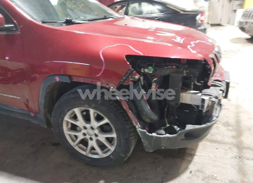 Photo 17 of 2016 Jeep Cherokee LATITUDE (VIN 1C4PJMCSXGW246402)