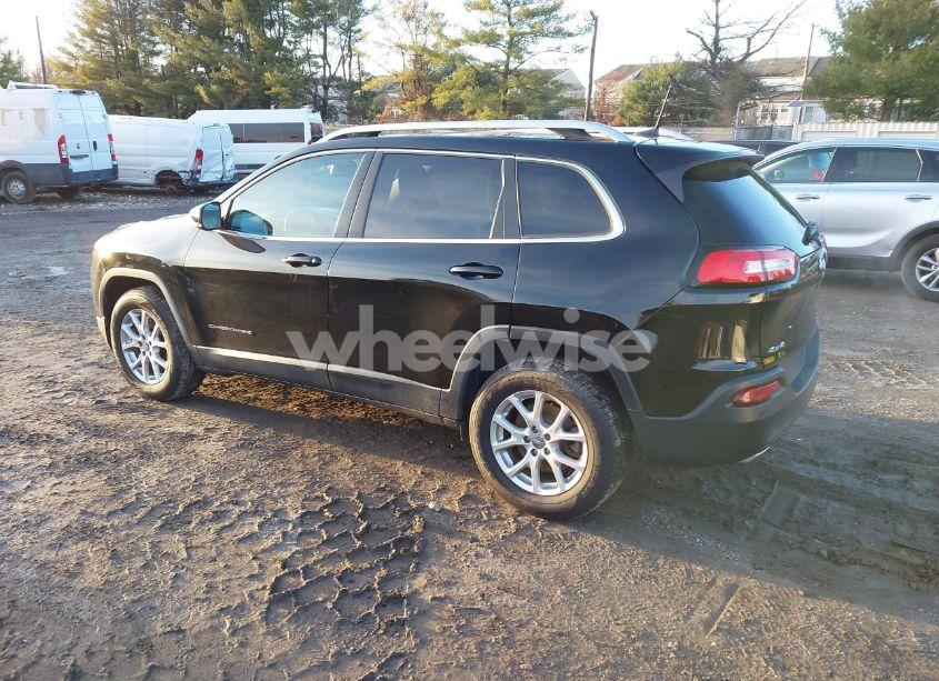 Photo 3 of 2017 Jeep Cherokee LATITUDE 4X4 (VIN 1C4PJMCSXHW532526)