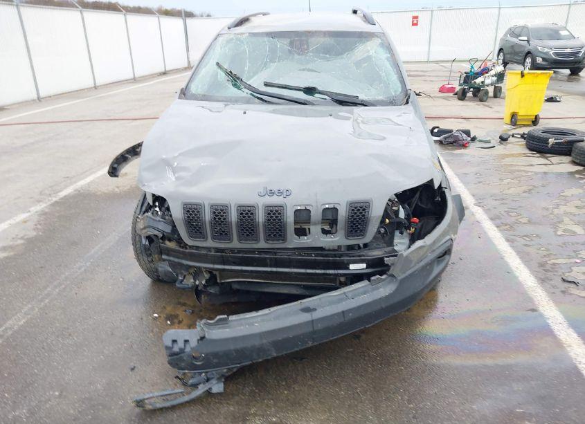 Photo 6 of 2019 Jeep Cherokee UPLAND 4X4 (VIN 1C4PJMCX1KD481061)