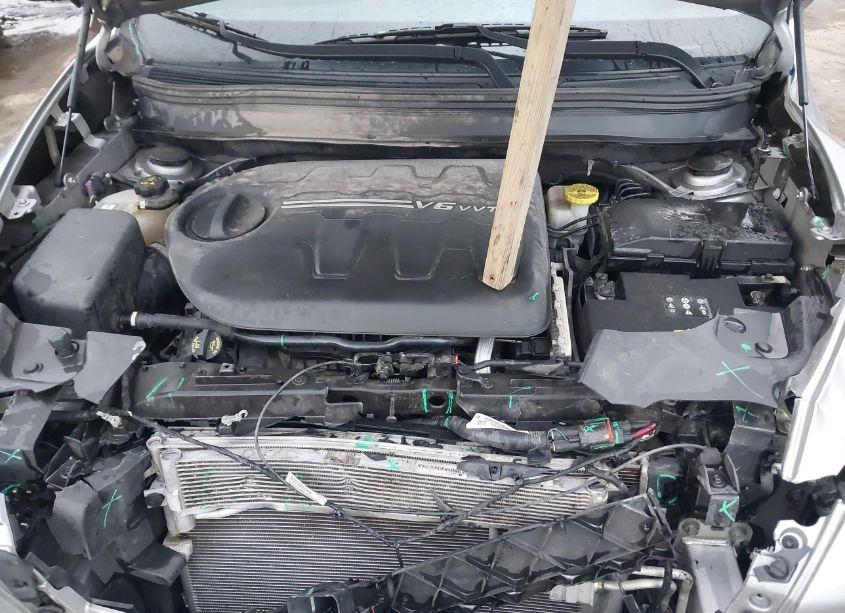 Photo 10 of 2018 Jeep Cherokee LATITUDE 4X4 (VIN 1C4PJMCX2JD616997)