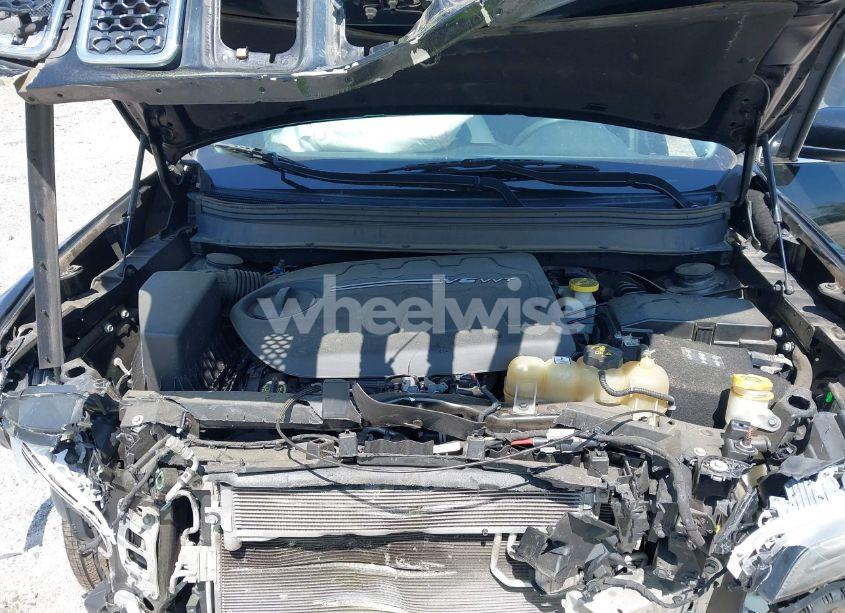 Photo 10 of 2019 Jeep Cherokee LATITUDE 4X4 (VIN 1C4PJMCX2KD307175)