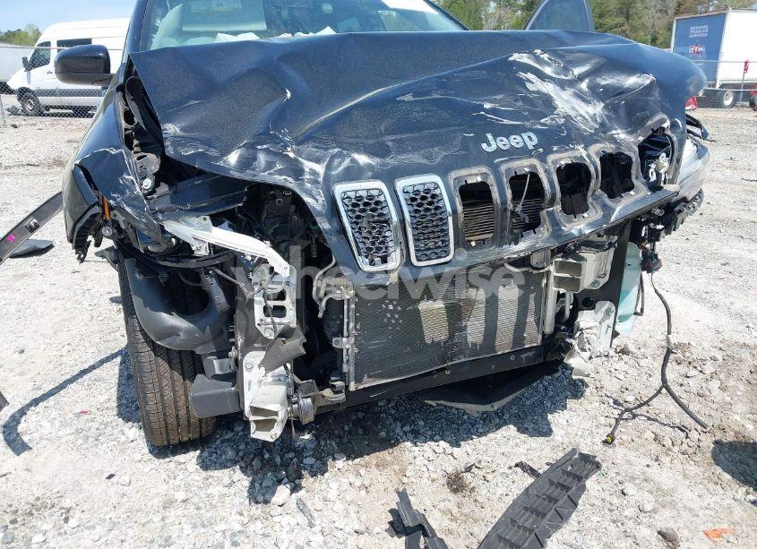 Photo 6 of 2019 Jeep Cherokee LATITUDE 4X4 (VIN 1C4PJMCX2KD307175)