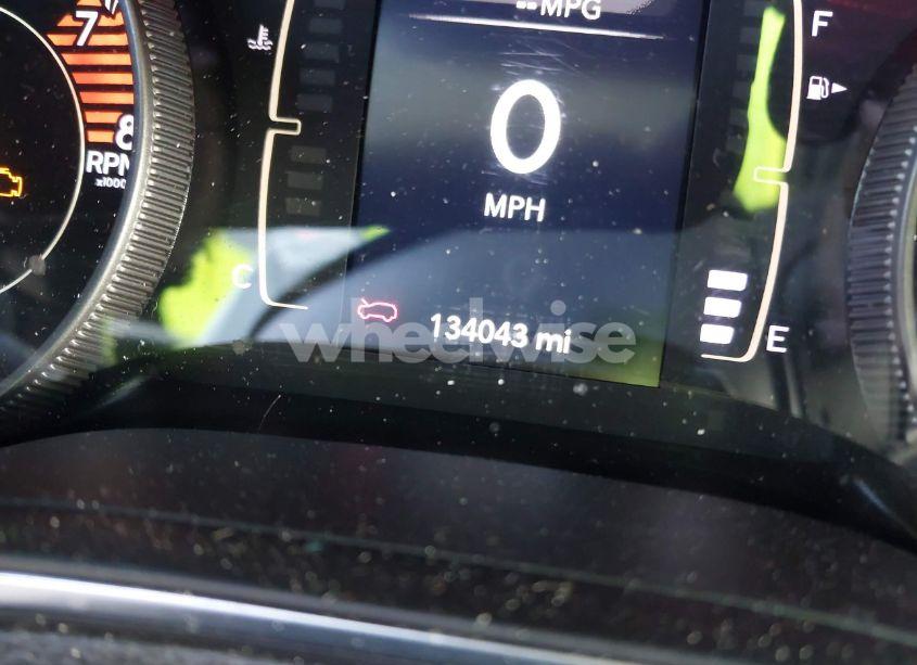 Photo 15 of 2019 Jeep Cherokee LATITUDE 4X4 (VIN 1C4PJMCX2KD356537)