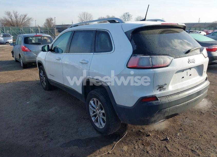 Photo 3 of 2019 Jeep Cherokee LATITUDE 4X4 (VIN 1C4PJMCX2KD356537)