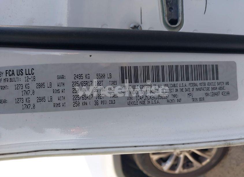 Photo 9 of 2019 Jeep Cherokee LATITUDE 4X4 (VIN 1C4PJMCX2KD356537)