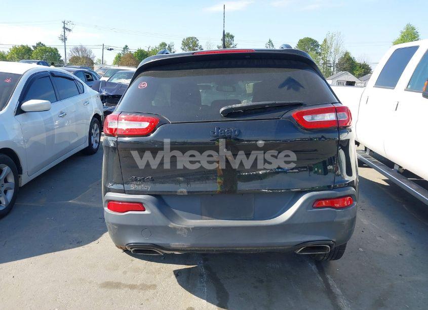 Photo 16 of 2018 Jeep Cherokee LATITUDE 4X4 (VIN 1C4PJMCX3JD515211)