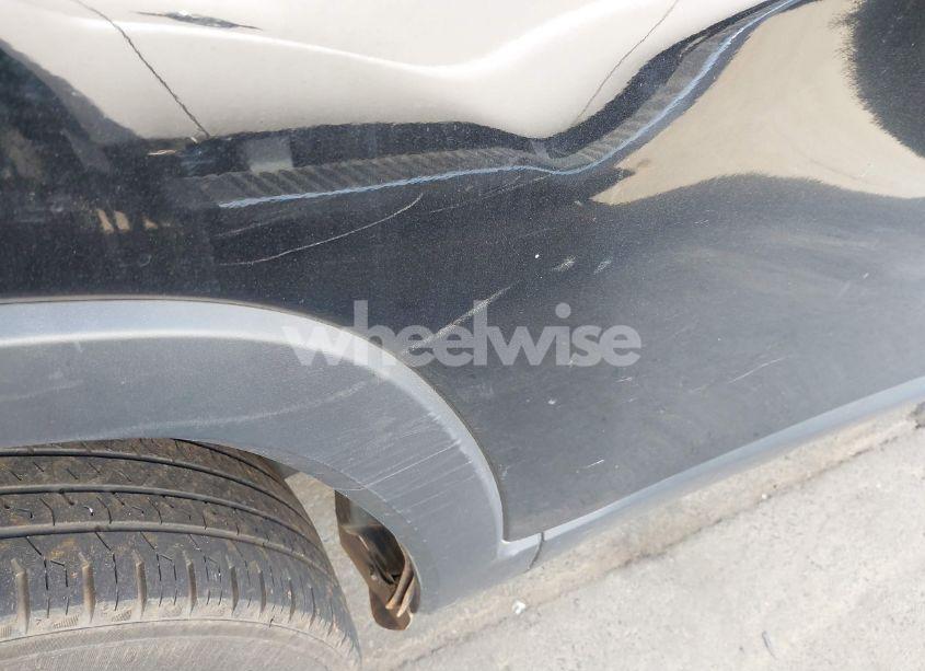 Photo 18 of 2018 Jeep Cherokee LATITUDE 4X4 (VIN 1C4PJMCX3JD515211)