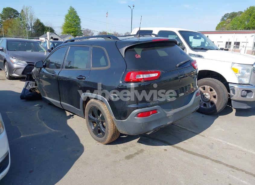 Photo 3 of 2018 Jeep Cherokee LATITUDE 4X4 (VIN 1C4PJMCX3JD515211)