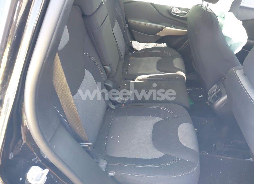 Photo 8 of 2018 Jeep Cherokee LATITUDE 4X4 (VIN 1C4PJMCX3JD515211)