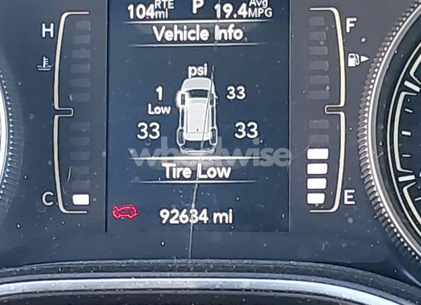 Photo 15 of 2019 Jeep Cherokee LATITUDE 4X4 (VIN 1C4PJMCX4KD469454)