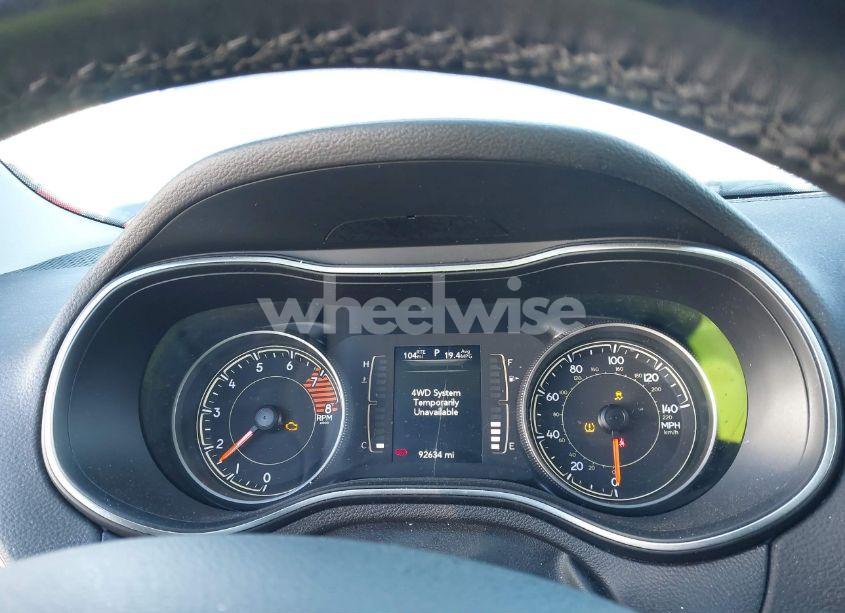 Photo 7 of 2019 Jeep Cherokee LATITUDE 4X4 (VIN 1C4PJMCX4KD469454)