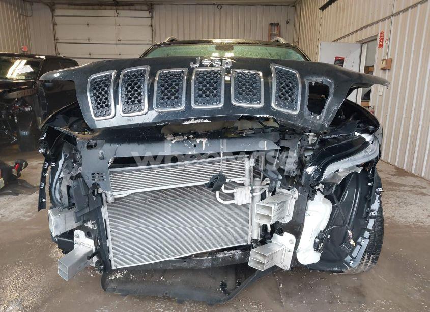 Photo 13 of 2019 Jeep Cherokee LATITUDE 4X4 (VIN 1C4PJMCX5KD155070)