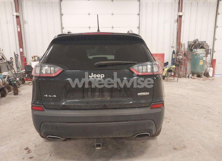 Photo 16 of 2019 Jeep Cherokee LATITUDE 4X4 (VIN 1C4PJMCX6KD218841)