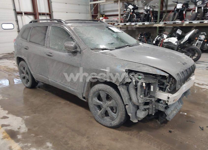 2018 Jeep Cherokee LATITUDE 4X4 (VIN 1C4PJMCX7JD582961) main photo