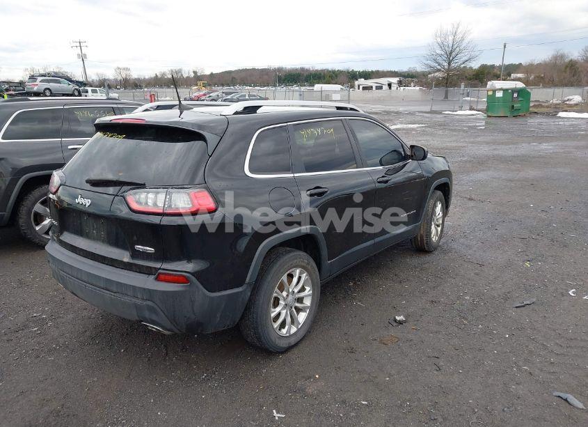 Photo 4 of 2019 Jeep Cherokee LATITUDE 4X4 (VIN 1C4PJMCX7KD230450)