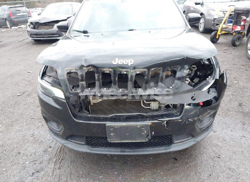 Photo 6 of 2019 Jeep Cherokee LATITUDE 4X4 (VIN 1C4PJMCX7KD230450)