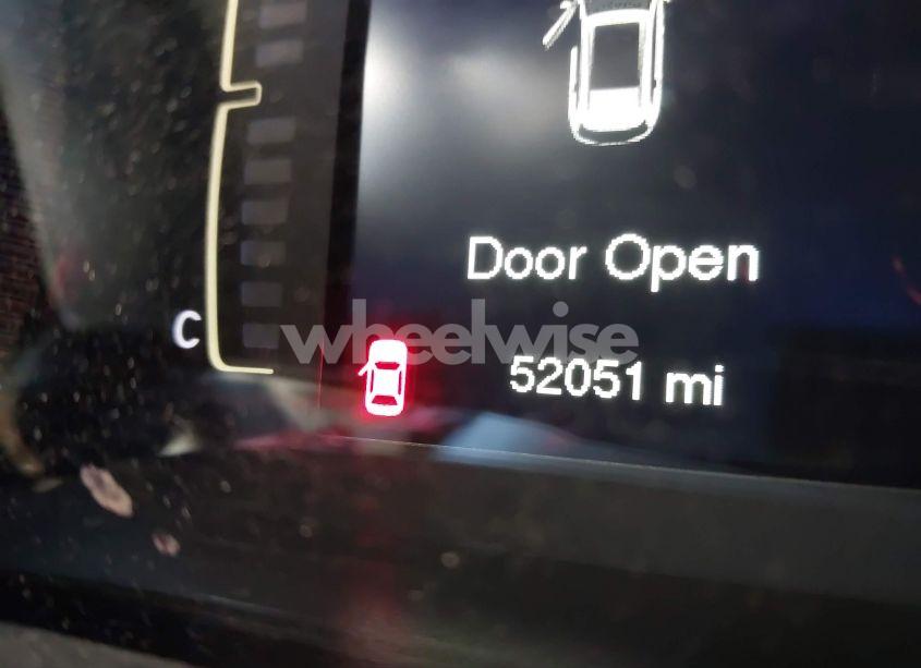 Photo 15 of 2018 Jeep Cherokee LATITUDE 4X4 (VIN 1C4PJMCX8JD548480)