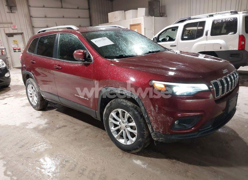2019 Jeep Cherokee LATITUDE 4X4 (VIN 1C4PJMCX8KD234099) main photo