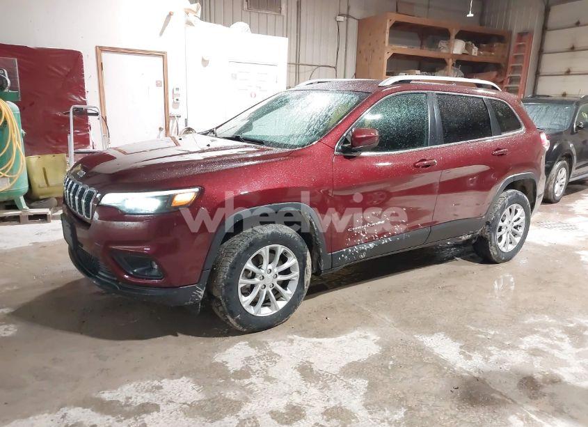 Photo 2 of 2019 Jeep Cherokee LATITUDE 4X4 (VIN 1C4PJMCX8KD234099)