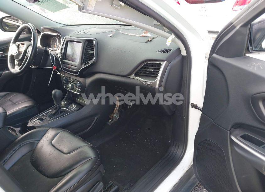 Photo 5 of 2020 Jeep Cherokee NORTH EDITION 4X4 (VIN 1C4PJMCX8LD578209)