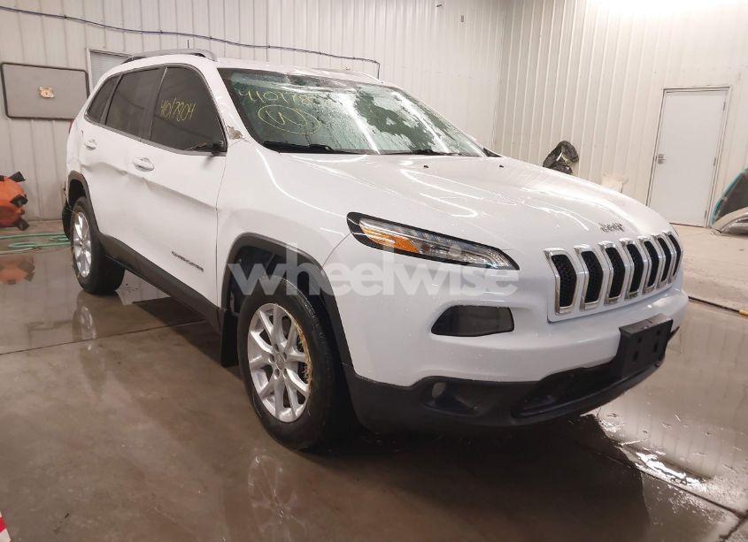 2018 Jeep Cherokee LATITUDE 4X4 (VIN 1C4PJMCX9JD532417) main photo
