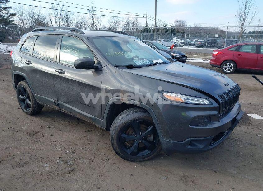 2018 Jeep Cherokee LATITUDE 4X4 (VIN 1C4PJMCX9JD547578) main photo
