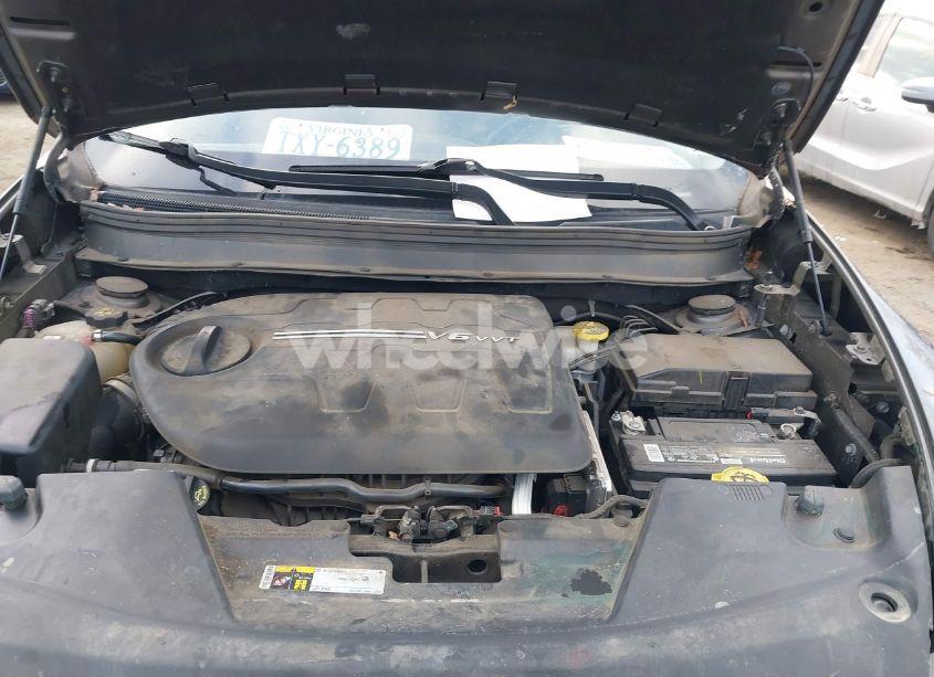 Photo 10 of 2018 Jeep Cherokee LATITUDE 4X4 (VIN 1C4PJMCX9JD547578)