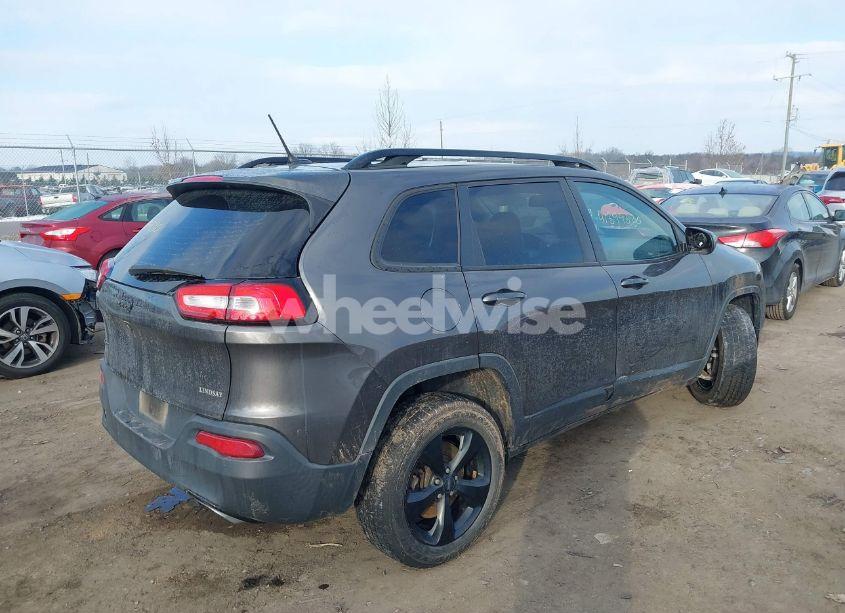 Photo 4 of 2018 Jeep Cherokee LATITUDE 4X4 (VIN 1C4PJMCX9JD547578)