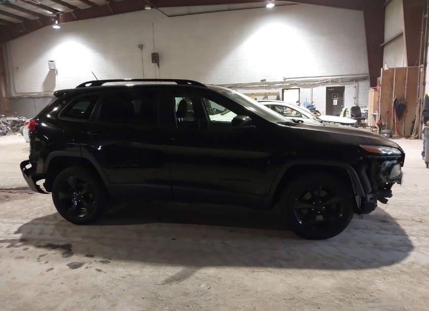 Photo 14 of 2018 Jeep Cherokee LATITUDE (VIN 1C4PJMCXXJD546391)