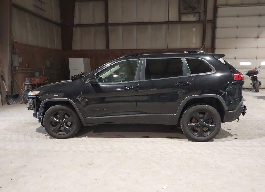 Photo 15 of 2018 Jeep Cherokee LATITUDE (VIN 1C4PJMCXXJD546391)