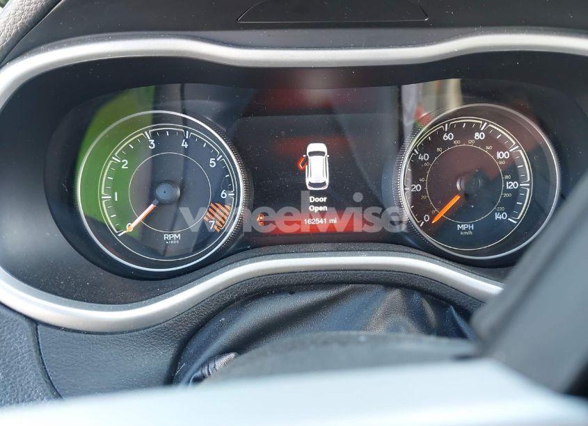 Photo 7 of 2015 Jeep Cherokee LIMITED (VIN 1C4PJMDB0FW652489)