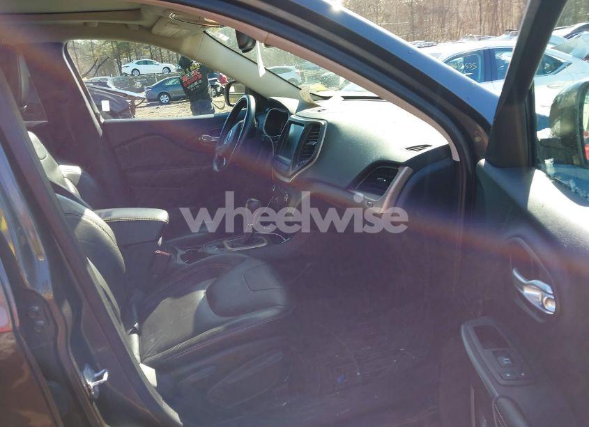 Photo 5 of 2016 Jeep Cherokee LIMITED (VIN 1C4PJMDB0GW115462)