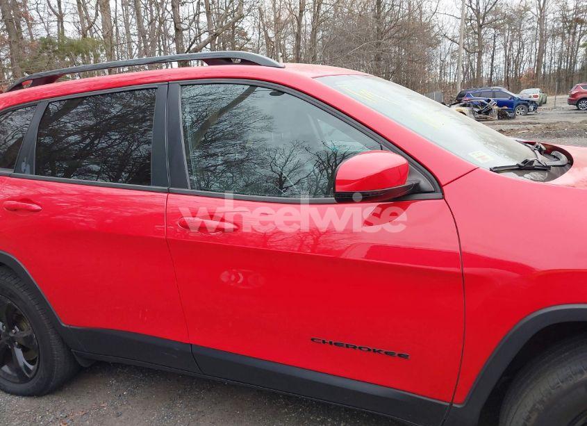 Photo 13 of 2018 Jeep Cherokee LIMITED 4X4 (VIN 1C4PJMDB0JD608304)