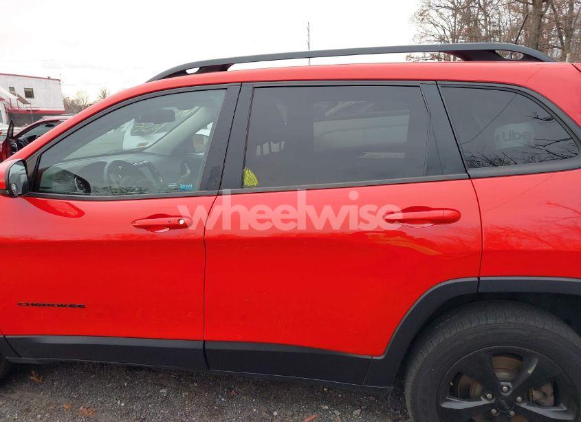 Photo 14 of 2018 Jeep Cherokee LIMITED 4X4 (VIN 1C4PJMDB0JD608304)