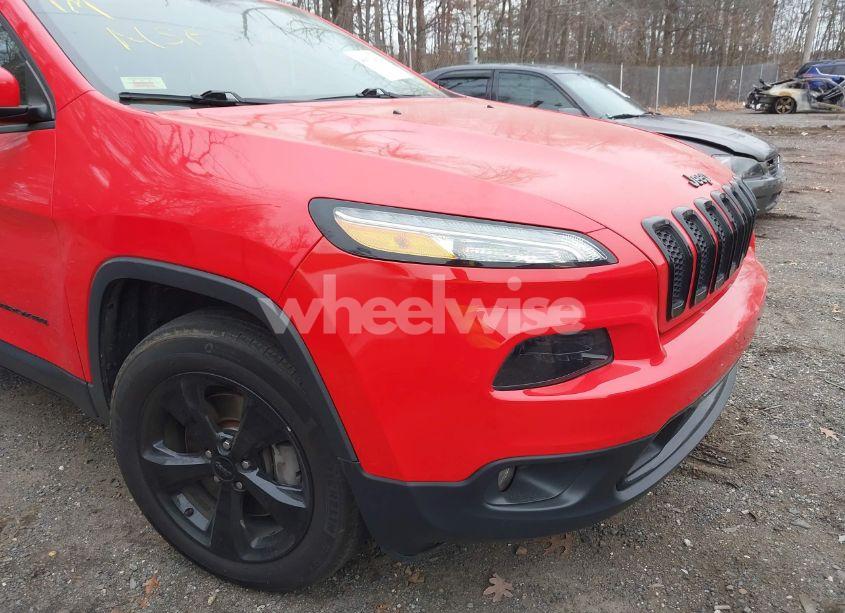 Photo 6 of 2018 Jeep Cherokee LIMITED 4X4 (VIN 1C4PJMDB0JD608304)