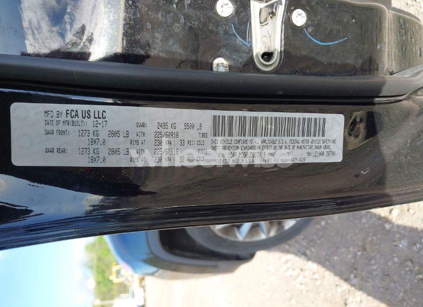 Photo 9 of 2018 Jeep Cherokee LIMITED 4X4 (VIN 1C4PJMDB0JD617018)