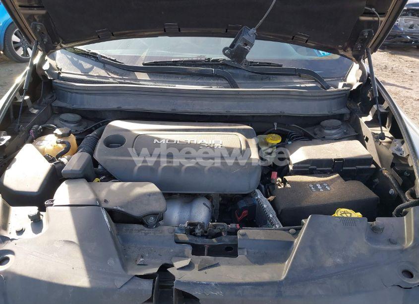 Photo 10 of 2015 Jeep Cherokee LIMITED (VIN 1C4PJMDB1FW708875)