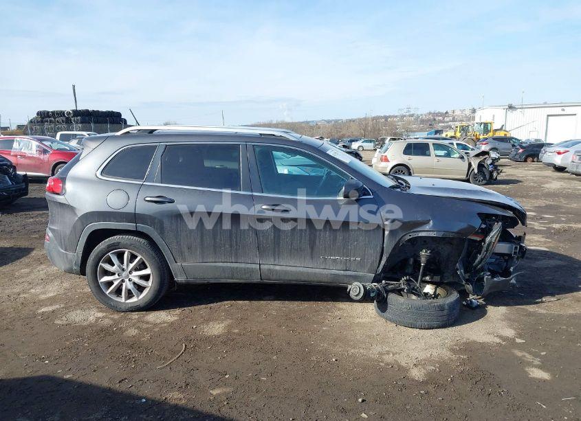 Photo 13 of 2015 Jeep Cherokee LIMITED (VIN 1C4PJMDB1FW708875)
