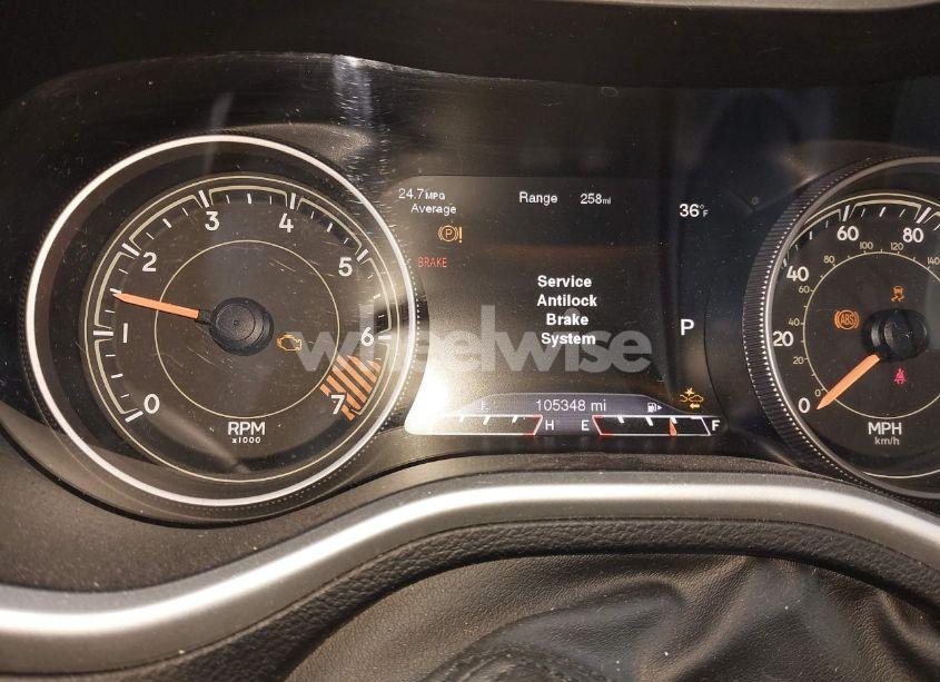 Photo 15 of 2015 Jeep Cherokee LIMITED (VIN 1C4PJMDB1FW708875)