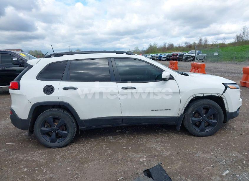 Photo 12 of 2016 Jeep Cherokee HIGH ALTITUDE (VIN 1C4PJMDB1GW310020)