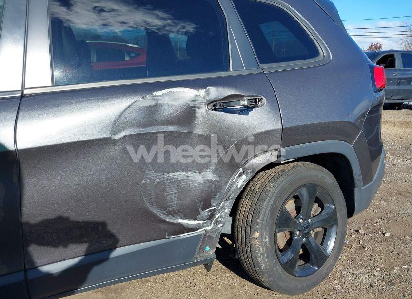 Photo 17 of 2017 Jeep Cherokee HIGH ALTITUDE 4X4 (VIN 1C4PJMDB1HW524720)