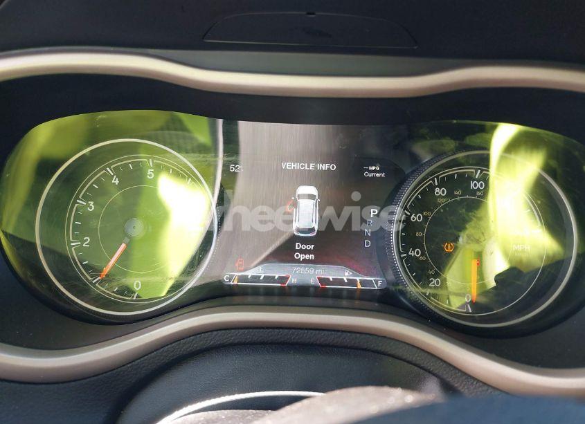 Photo 7 of 2017 Jeep Cherokee HIGH ALTITUDE 4X4 (VIN 1C4PJMDB1HW524720)