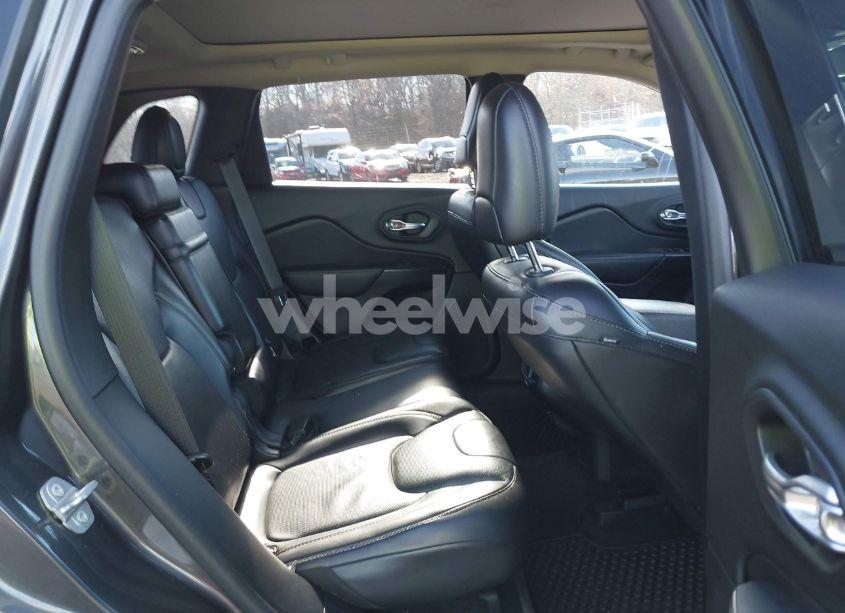 Photo 8 of 2017 Jeep Cherokee HIGH ALTITUDE 4X4 (VIN 1C4PJMDB1HW524720)