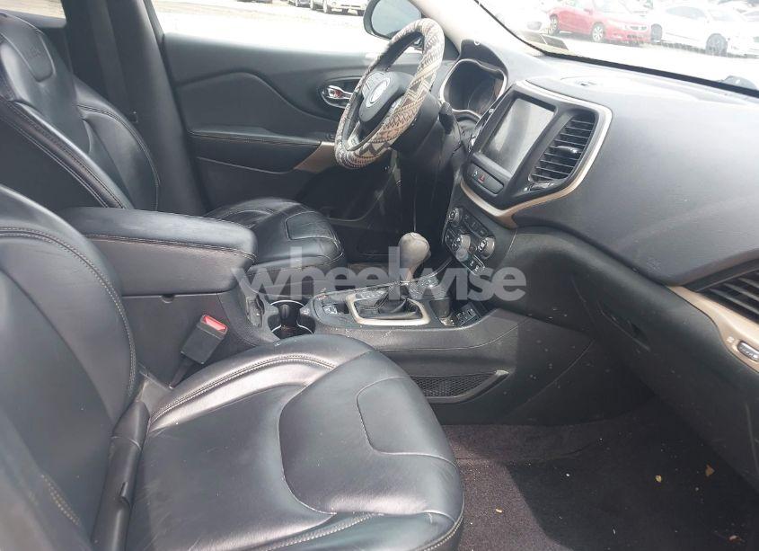 Photo 5 of 2017 Jeep Cherokee LIMITED 4X4 (VIN 1C4PJMDB1HW622467)