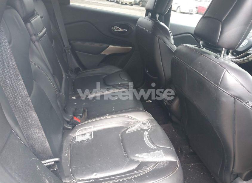 Photo 8 of 2017 Jeep Cherokee LIMITED 4X4 (VIN 1C4PJMDB1HW622467)