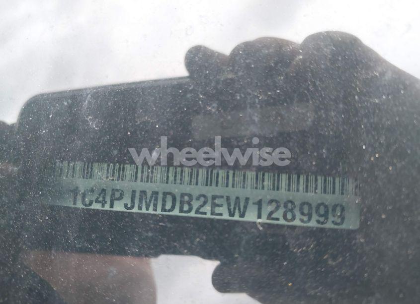 Photo 9 of 2014 Jeep Cherokee LIMITED (VIN 1C4PJMDB2EW128999)