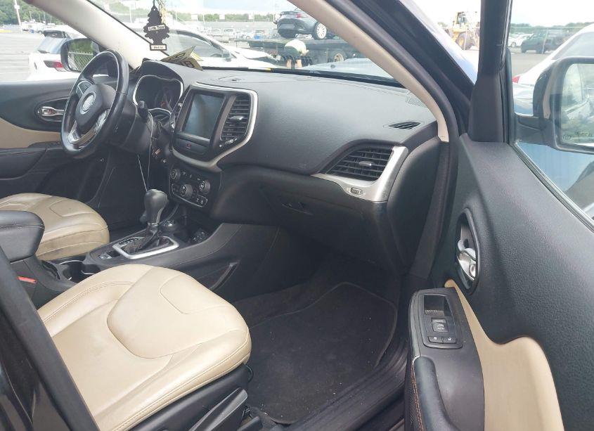 Photo 5 of 2015 Jeep Cherokee LIMITED (VIN 1C4PJMDB2FW736765)